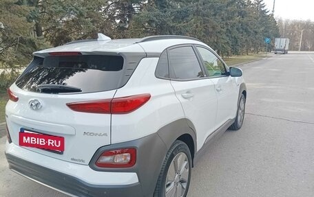 Hyundai Kona I, 2020 год, 2 650 000 рублей, 7 фотография