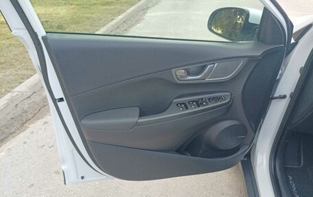 Hyundai Kona I, 2020 год, 2 650 000 рублей, 32 фотография