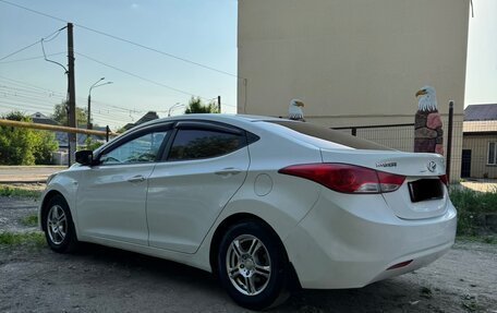 Hyundai Elantra V, 2013 год, 850 000 рублей, 3 фотография