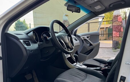 Hyundai Elantra V, 2013 год, 850 000 рублей, 10 фотография