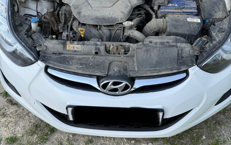 Hyundai Elantra V, 2013 год, 850 000 рублей, 16 фотография