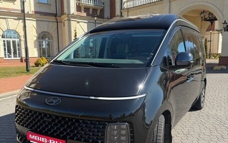 Hyundai Staria, 2023 год, 6 700 000 рублей, 14 фотография