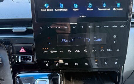Hyundai Staria, 2023 год, 6 700 000 рублей, 29 фотография