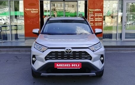 Toyota RAV4, 2021 год, 3 249 000 рублей, 2 фотография