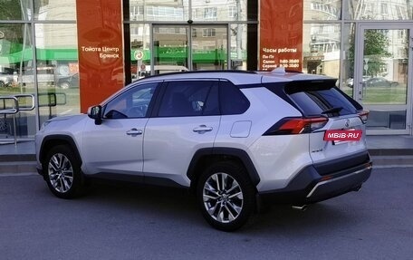 Toyota RAV4, 2021 год, 3 249 000 рублей, 7 фотография