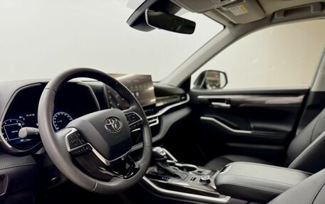 Toyota Highlander, 2026 год, 5 600 000 рублей, 11 фотография