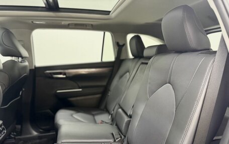 Toyota Highlander, 2026 год, 5 600 000 рублей, 14 фотография