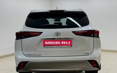 Toyota Highlander, 2026 год, 5 600 000 рублей, 5 фотография