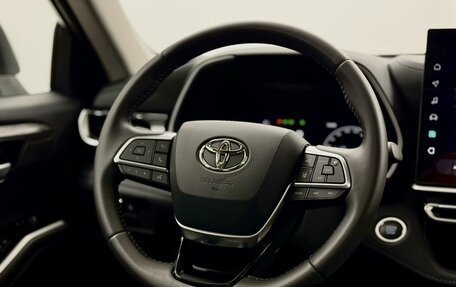 Toyota Highlander, 2026 год, 5 600 000 рублей, 19 фотография