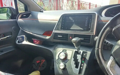 Toyota Sienta II, 2018 год, 1 190 000 рублей, 16 фотография