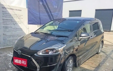 Toyota Sienta II, 2018 год, 1 190 000 рублей, 10 фотография