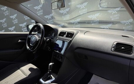 Volkswagen Polo VI (EU Market), 2017 год, 1 120 000 рублей, 23 фотография