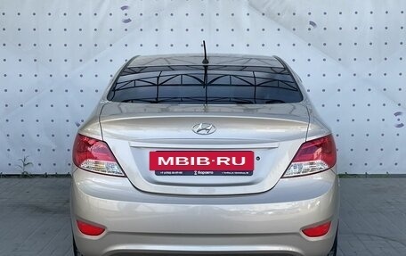 Hyundai Solaris II рестайлинг, 2012 год, 880 000 рублей, 6 фотография