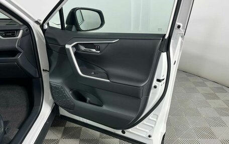 Toyota RAV4, 2025 год, 3 899 000 рублей, 19 фотография