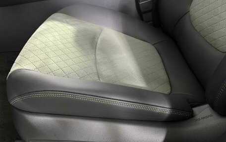 Toyota RAV4, 2025 год, 3 899 000 рублей, 16 фотография