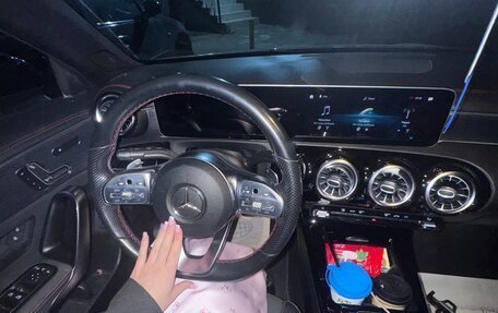 Mercedes-Benz CLA, 2019 год, 2 400 000 рублей, 3 фотография