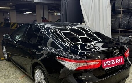 Toyota Camry, 2019 год, 2 450 000 рублей, 4 фотография