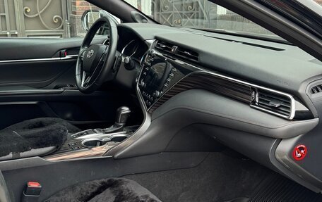 Toyota Camry, 2019 год, 2 550 000 рублей, 12 фотография