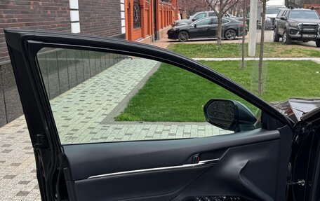 Toyota Camry, 2019 год, 2 550 000 рублей, 11 фотография