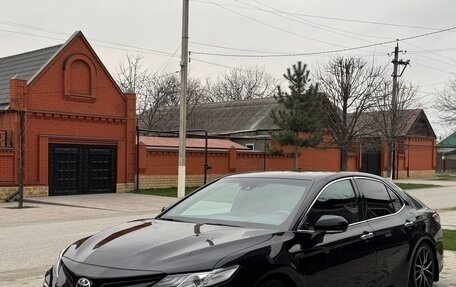 Toyota Camry, 2019 год, 2 550 000 рублей, 3 фотография