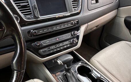 KIA Carnival III, 2019 год, 1 850 000 рублей, 9 фотография