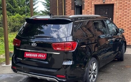 KIA Carnival III, 2019 год, 1 850 000 рублей, 5 фотография