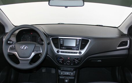 Hyundai Solaris II рестайлинг, 2018 год, 1 509 900 рублей, 8 фотография