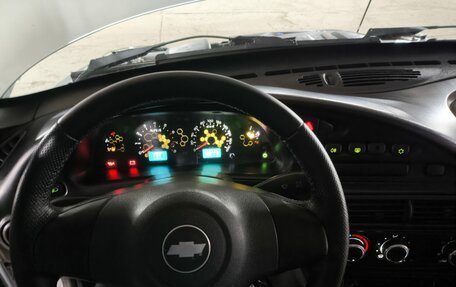 Chevrolet Niva I рестайлинг, 2010 год, 550 000 рублей, 7 фотография