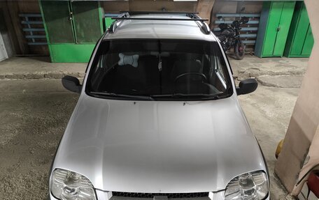 Chevrolet Niva I рестайлинг, 2010 год, 550 000 рублей, 16 фотография