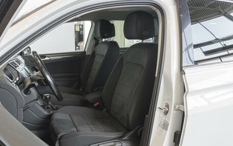 Volkswagen Tiguan II, 2017 год, 2 190 000 рублей, 14 фотография