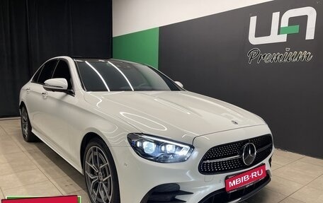 Mercedes-Benz E-Класс, 2022 год, 5 250 000 рублей, 1 фотография