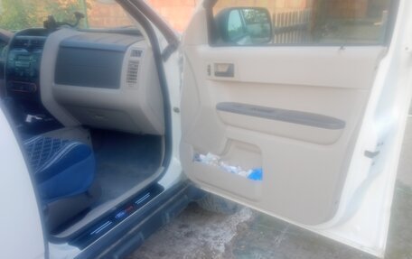 Ford Escape II, 2011 год, 950 000 рублей, 14 фотография