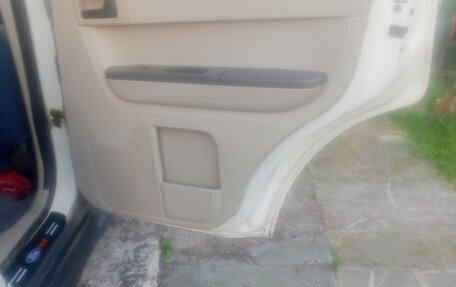 Ford Escape II, 2011 год, 950 000 рублей, 15 фотография