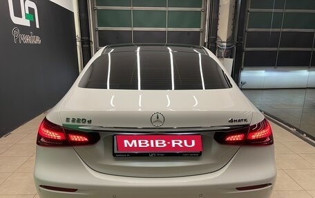 Mercedes-Benz E-Класс, 2022 год, 5 250 000 рублей, 6 фотография