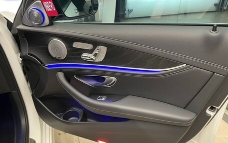 Mercedes-Benz E-Класс, 2022 год, 5 250 000 рублей, 19 фотография