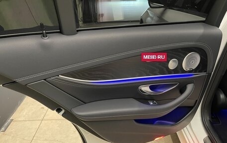 Mercedes-Benz E-Класс, 2022 год, 5 250 000 рублей, 23 фотография