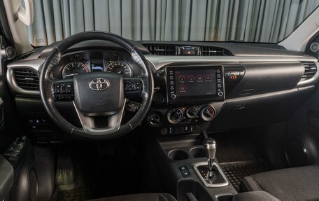 Toyota Hilux VIII, 2020 год, 3 999 000 рублей, 6 фотография