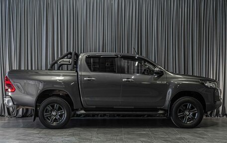 Toyota Hilux VIII, 2020 год, 3 999 000 рублей, 5 фотография