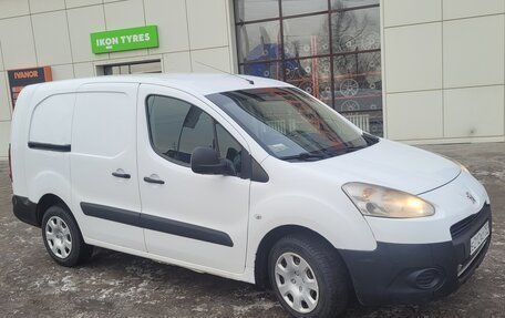 Peugeot Partner II рестайлинг 2, 2014 год, 540 000 рублей, 2 фотография
