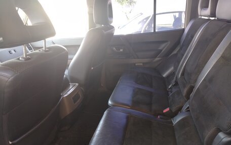 Mitsubishi Pajero III рестайлинг, 2006 год, 1 100 000 рублей, 5 фотография