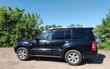 Mitsubishi Pajero III рестайлинг, 2006 год, 1 100 000 рублей, 10 фотография