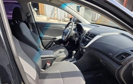 Hyundai Solaris II рестайлинг, 2013 год, 810 000 рублей, 16 фотография