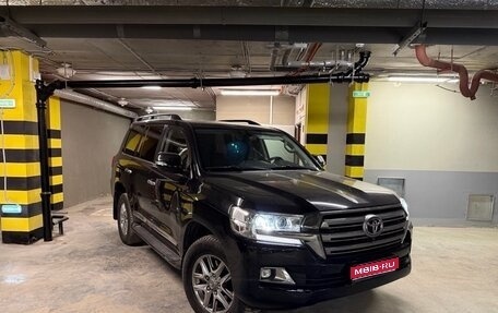 Toyota Land Cruiser 200, 2015 год, 5 450 000 рублей, 1 фотография
