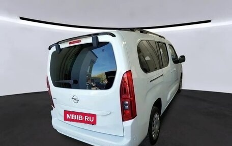 Opel Combo E, 2022 год, 2 132 000 рублей, 3 фотография