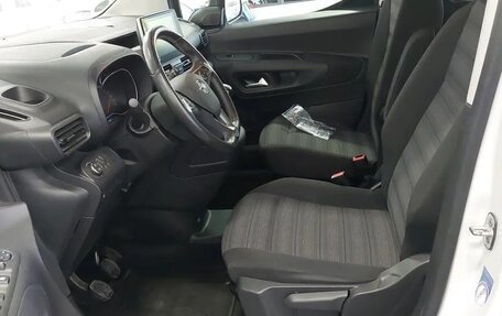 Opel Combo E, 2022 год, 2 132 000 рублей, 6 фотография