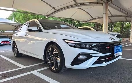 Hyundai Elantra, 2023 год, 1 350 000 рублей, 3 фотография