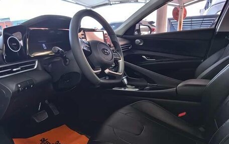 Hyundai Elantra, 2023 год, 1 350 000 рублей, 7 фотография