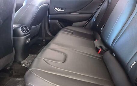 Hyundai Elantra, 2023 год, 1 350 000 рублей, 17 фотография