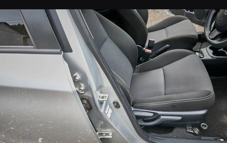 Toyota Vitz, 2019 год, 960 000 рублей, 7 фотография
