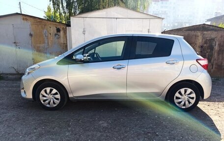Toyota Vitz, 2019 год, 960 000 рублей, 4 фотография